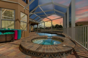 Private Luxury Villa with Heated Pool & Spa, Game Room, & Kayaks - Villa Coral Breeze - Roelens
